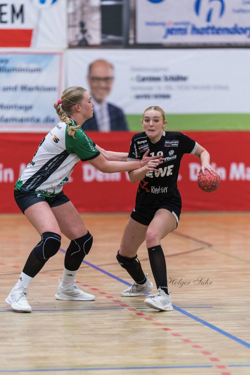 Bild 236 - wBJ SV Henstedt Ulzburg - TuRa Meldorf : Ergebnis: 22:38